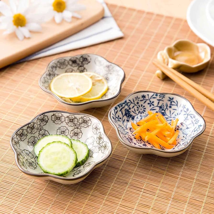 【お値下げ】定価の50％OFF　有田焼うず潮7.5寸　波型皿　8枚セット　飲食店 お値下げ】定価の50％OFF 有田焼うず潮7.5寸 波型皿 8枚セット